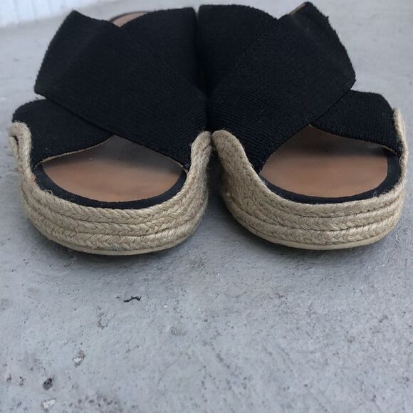 Aquatalia slides  - Picture 4 of 7